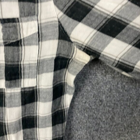 Volcom Button Up Top Women's Small Long Sleeve Checkers 100% Cotton S - Picture 8 of 11